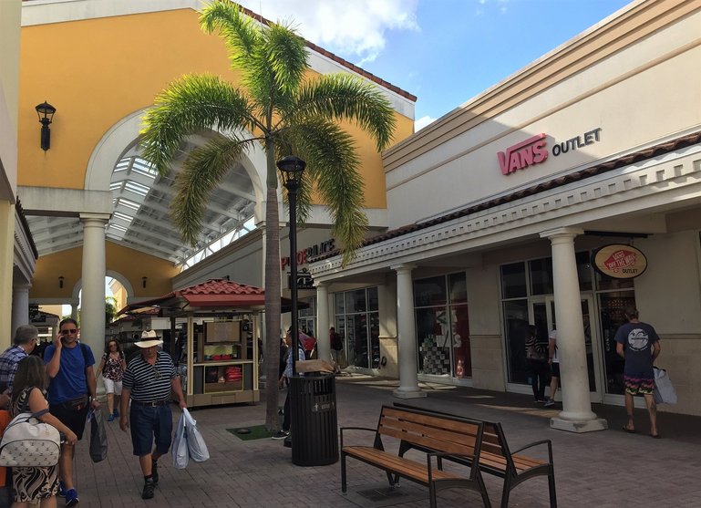 Thanks to family in Bradenton, we got to visit Ellenton mall numerous times