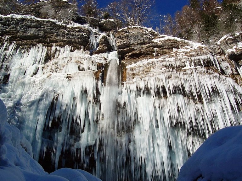 Frozen Peričnik waterfall.