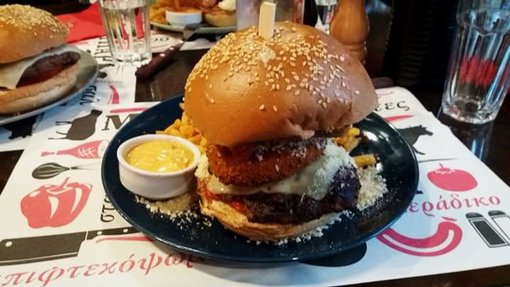 Where to Find the Best Burgers in Athens!