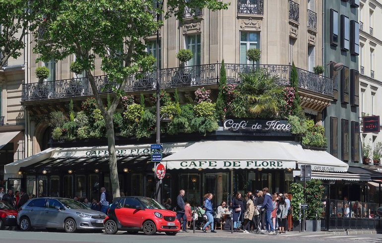 Café de Flore, 172 Boulevard Saint-Germain