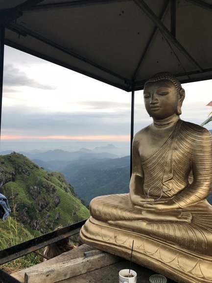 The sunrise view from Adam's Peak