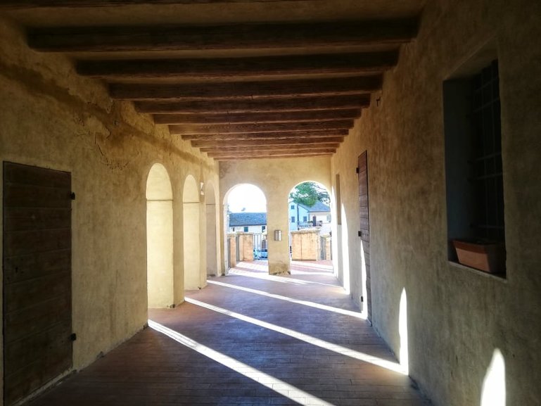 Walkway inside La Scarpa - Morro d'Alba