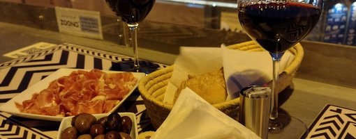 Wine Quay Bar – Sunset, Wine, and Stunning Views in Porto, Portugal