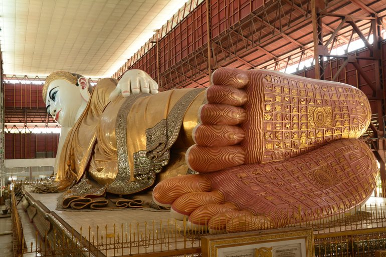 Reclining Buddha, Chauk Htat Gyi Pagoda, Yangon, Myanmar