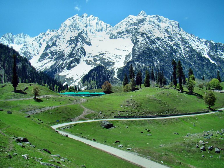 tourist places of kashmir in hindi