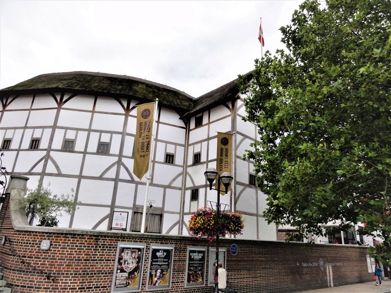 The awesome Globe Theater. Can you believe it is only 25 years old