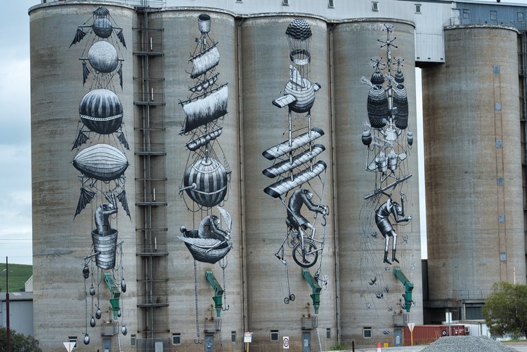 One of two lots of four art silos. 