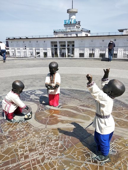 The statue of the founders of Kyiv, Post Square