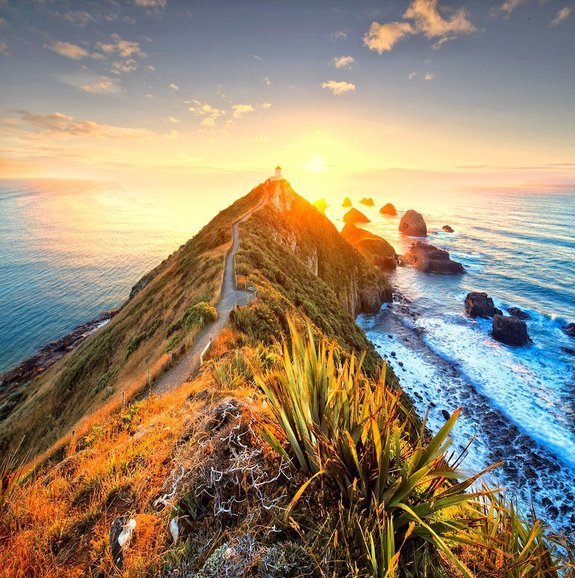 Nugget Point Lighthouse