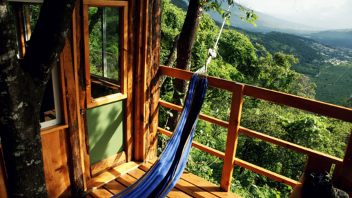 Where Should I Stay? 9 Eco-Friendly Alternatives to a Hotel