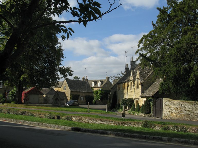 Peaceful Lower Slaughter