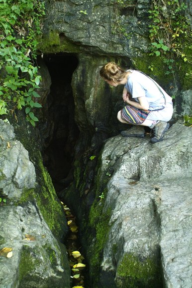Qingyi Cave and Spring