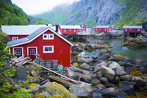 Rorbu- The Cozy Fishing Cabins of Norway