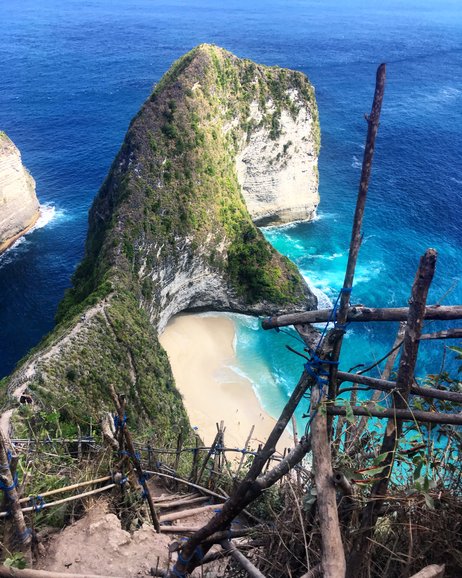 Kelingking Beach