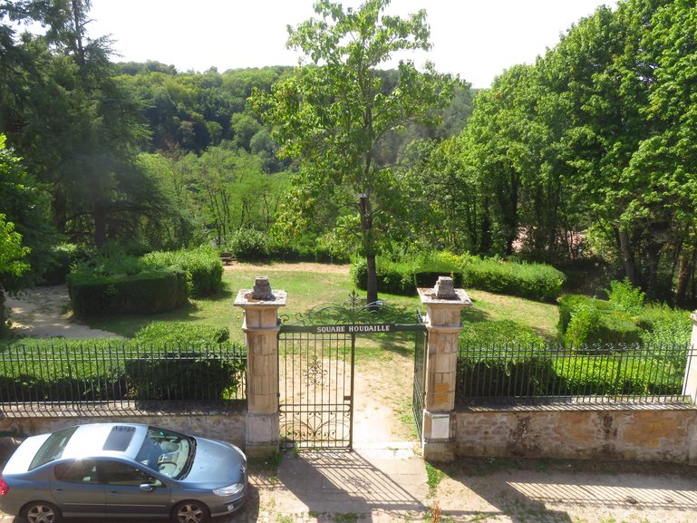 Houdaille Park entrance