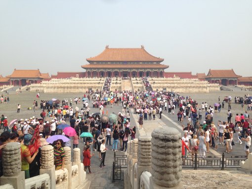 Taking a taxi when you are five people in Beijing