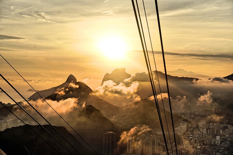 Sunset seen from sugarloaf's summit