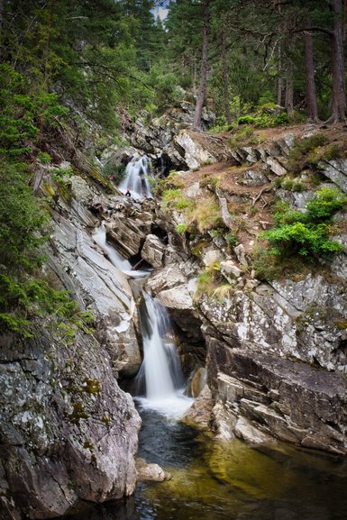 From the Victorian viewing platform, you have a great view of the falls cascading down