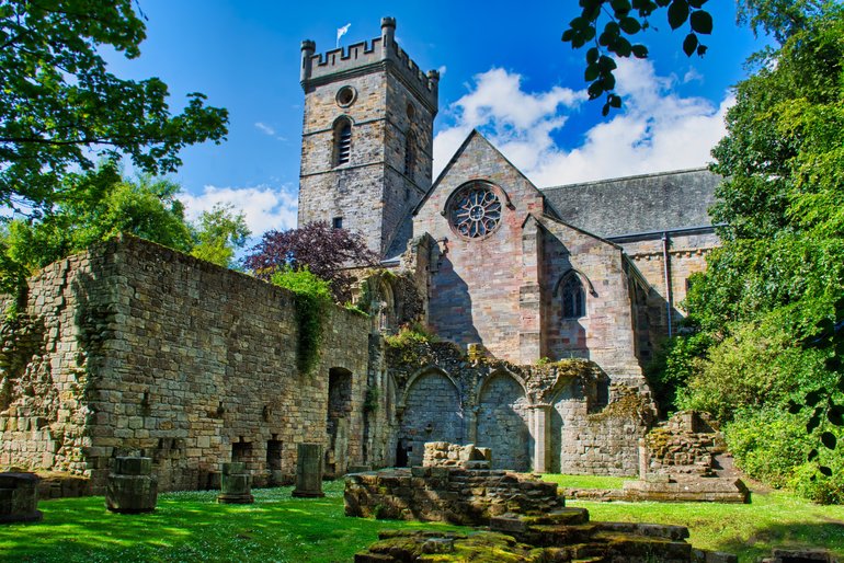 Visit Culross Abbey with this Historic Pass.