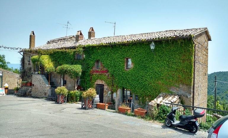 Building in Bagnoregio