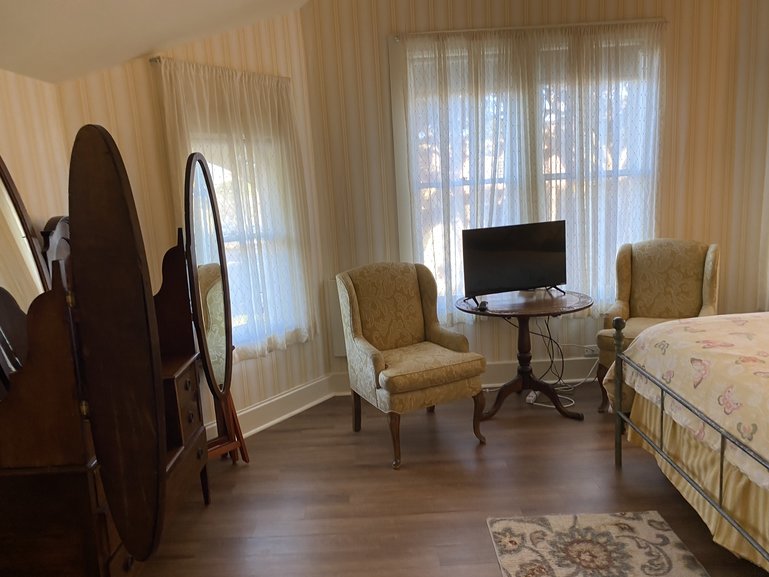 The Gosby House Inn, The Harper Margaret Guestroom